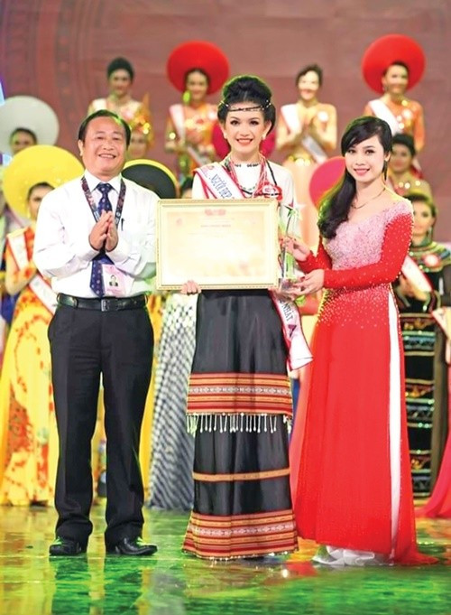 Theo Gia Lai Online, Thùy Trang từng vào top 10 cuộc thi Hoa hậu các dân tộc Việt Nam năm 2013. Ảnh: Gia Lai Online.