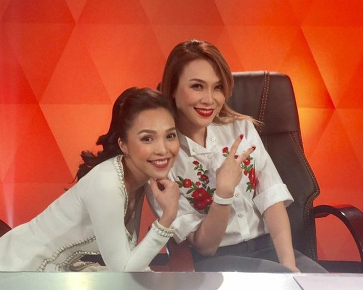 Theo Khám Phá vào năm 2014, Mỹ Tâm (phải) - Hiền Thục lần đầu chia sẻ về tình bạn giữa hai người. Hiền Thục - Mỹ Tâm vốn là bạn học chung lớp từ những năm 2000 và có không ít kỷ niệm đáng nhớ từ thuở sinh viên. Ảnh: Sức Khoẻ Đời Sống.