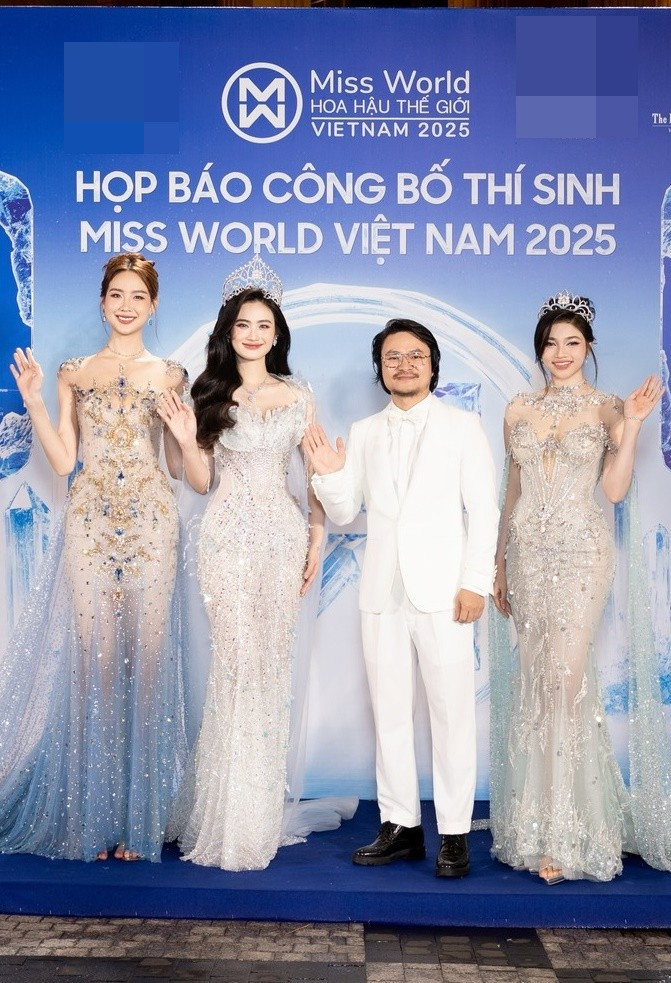 Bà Phạm Kim Dung - Chủ tịch Miss World Vietnam chia sẻ trên Vietnamnet về cuộc sống của Ý Nhi ở Úc.