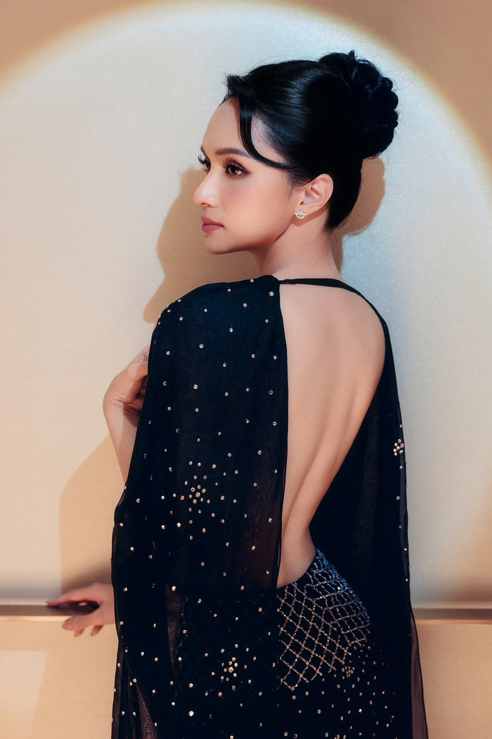 Khán giả kỳ vọng Hương Giang sẽ mang đến màu sắc riêng, tạo điểm nhấn truyền thông và thể hiện hình ảnh người phụ nữ hiện đại, tự tin theo tinh thần cuộc thi. Ảnh: FB Hương Giang.