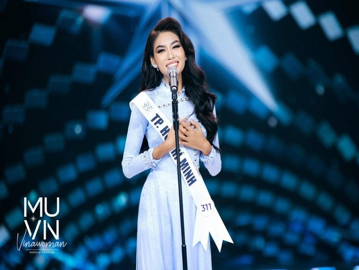 Năm 2022, người đẹp đoạt danh hiệu Á hậu 1 Hoa hậu Hoàn vũ Việt Nam. Trước đó, cô được biết đến là một hot girl có cuộc sống sang chảnh. Ảnh: FB Thảo Nhi Lê.