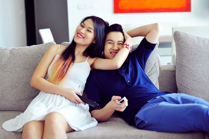 Năm 2014, khi vừa trở về Việt Nam sau chuyến lưu diễn tại Mỹ và Úc, Dương Triệu Vũ rủ Ngọc Thanh Tâm cùng thực hiện một bộ ảnh trong nhà riêng của mình. Ảnh: FB Ngọc Thanh Tâm.