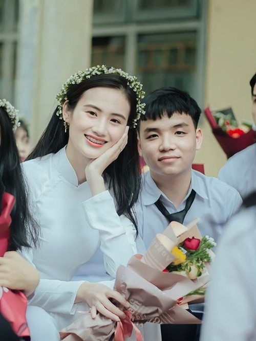 Ý Nhi và Anh Kiệt hẹn hò từ khi nàng hậu chưa đăng quang Miss World Vietnam 2023. Vào tháng 4/2024, rộ tin đồn Anh Kiệt và Ý Nhi bí mật kết hôn. Nhanh chóng, phía nàng hậu phủ nhận tin đồn này. “Đây là những thông tin hoàn toàn bịa đặt. Ý Nhi hiện tại tập trung cho việc du học ở Úc và thực hiện nhiều công việc để chuẩn bị cho cuộc thi Miss World. Do đó, Ý Nhi chưa nghĩ tới việc lập gia đình”, công ty quản lý của Ý Nhi chia sẻ trên Dân Việt. Ảnh: FB Ý Nhi.
