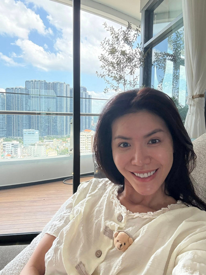 Minh Tú cho biết, chỉ ăn và ngủ, cô tăng 2kg.