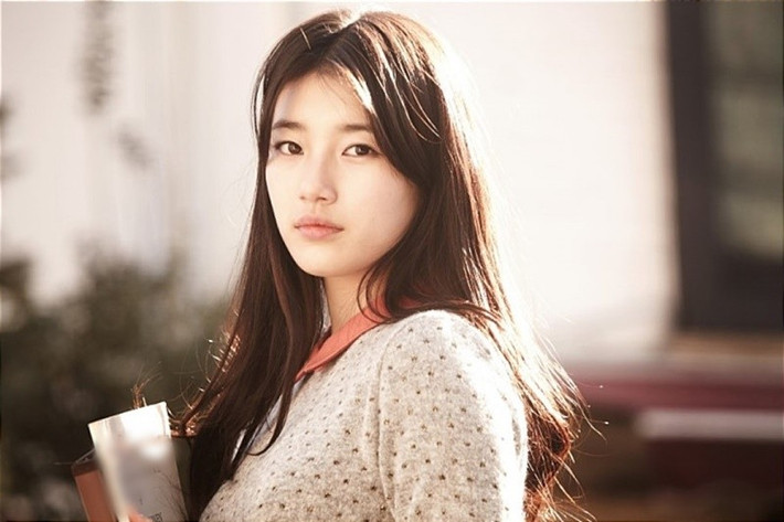 Sau Dream high, Suzy tham gia các phim: Architecture 101, While you were sleeping, Vagabond, Start-up. Ảnh: Thế Giới Điện Ảnh.