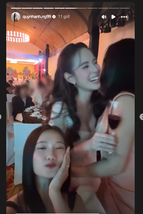 Quỳnh Anh bày tỏ: "Khoảnh khắc cô dâu chú rể nắm tay, tôi thấy Hương Liên vô cùng hạnh phúc, chứng tỏ em đã cưới đúng người". Ảnh: FB Quỳnh Anh.