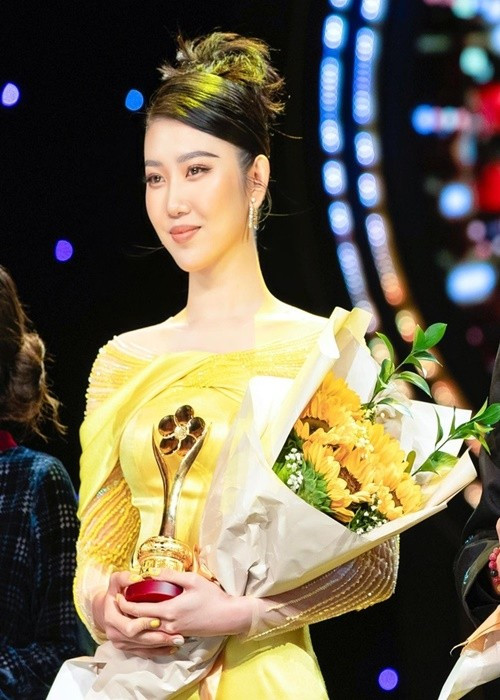 Với vai Châu, Thúy Ngân đoạt giải Nữ diễn viên Điện ảnh truyền hình được yêu thích tại Mai Vàng 2021. Ảnh: Người Lao Động.