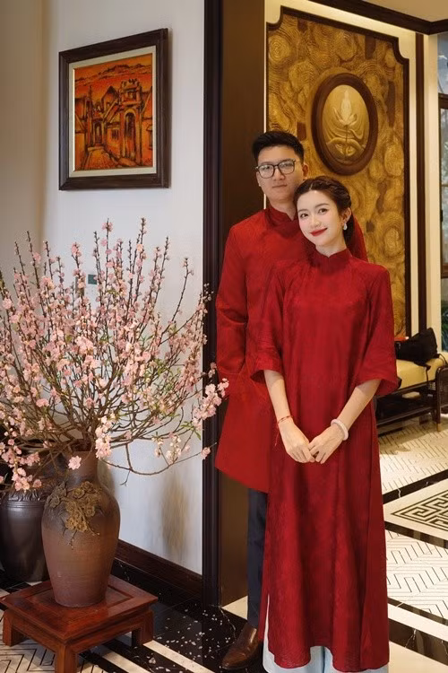 Vợ chồng Ngọc Huyền hạnh phúc đón Tết Nguyên đán 2026.