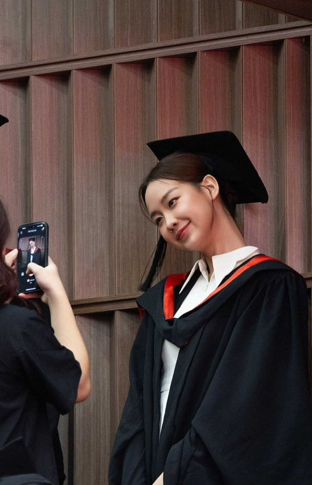 Trên trang cá nhân, Bảo Ngọc tâm sự: "Không có con đường nào là ngắn khi ta đi bằng ước mơ và tri thức. Một hành trình khép lại, để mở ra những chặng đường mới, nơi Ngọc sẽ tiếp tục học hỏi, trưởng thành và khám phá chính mình trên con đường tri thức".