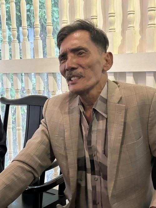 Thương Tín có đường tình duyên lận đận. Theo Dân Việt, ông kết hôn với bạn học Thủy Tiên. Cặp đôi có con trai chung – ca sĩ phòng trà Bùi Thanh Tùng. Ảnh: Người Lao Động.