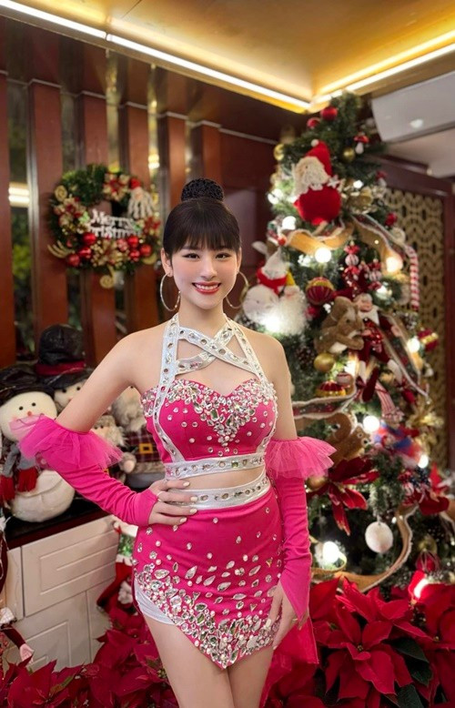 Vợ Vũ Duy Khánh hiện tại là diễn viên múa. Ảnh: FB Phương Anh.