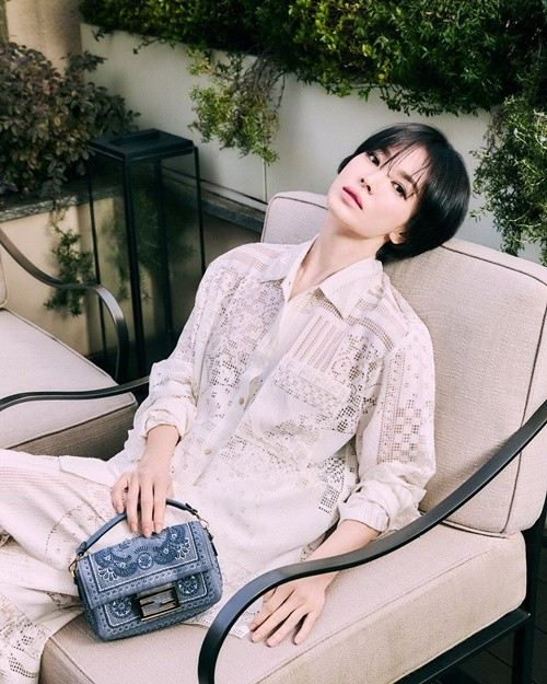 Trong khi chồng cũ tái hôn, có hai con, Song Hye Kyo vẫn tận hưởng cuộc sống độc thân. Ảnh: Instagram Song Hye Kyo.