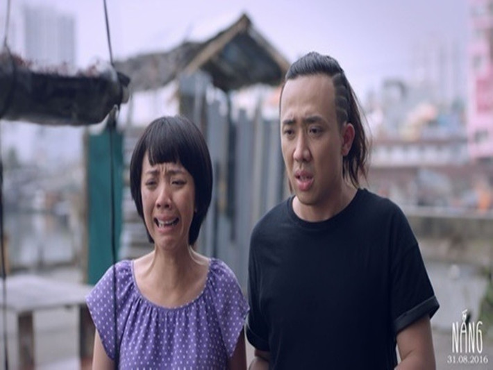 Thu Trang bày tỏ quan điểm rằng với những người làm nghệ thuật như cô cùng Trường Giang - Trấn Thành thì sự thi đua và học hỏi lẫn nhau sẽ giúp mỗi người tiến bộ hơn trong sự nghiệp của mình. Ảnh: Dân Việt.