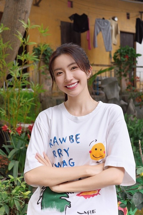 Năm 2025, Ngọc Huyền trở lại với phim ảnh. Cô đóng phim truyền hình Dịu dàng màu nắng. Ảnh: FB Ngọc Huyền.