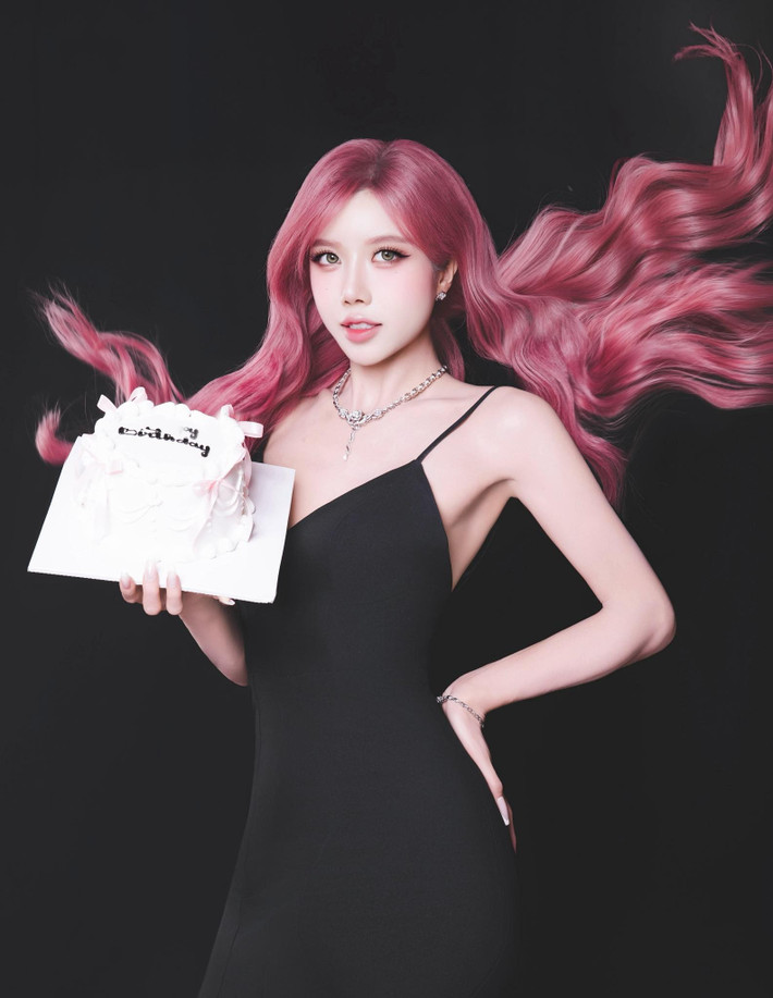 Đón tuổi mới, Trang Pháp bày tỏ: "Tuổi mới, hy vọng sẽ làm được nhiều điều ý nghĩa hơn nữa. Đặc biệt, hy vọng tăng được 3 kg. Cảm ơn những lời chúc, những tình yêu thương của tất cả mọi người rất nhiều! Tuổi 18 ++ của tôi trộm vía mãi đẹp tươi". Ảnh: FB Trang Pháp.