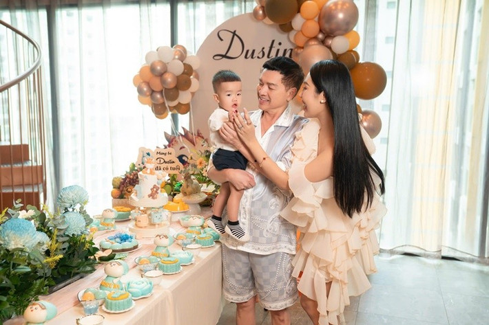 Quang Minh và Tăng Khánh Chi có con trai chung vào năm 2024.