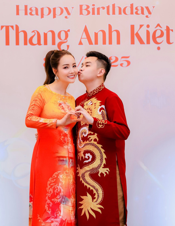 Diễn viên Mai Thu Huyền cùng chồng - doanh nhân Thang Văn Lương vừa tổ chức sinh nhật cho con trai Thang Anh Kiệt (trong ảnh) tại một khách sạn. Ảnh: FB Mai Thu Huyền.