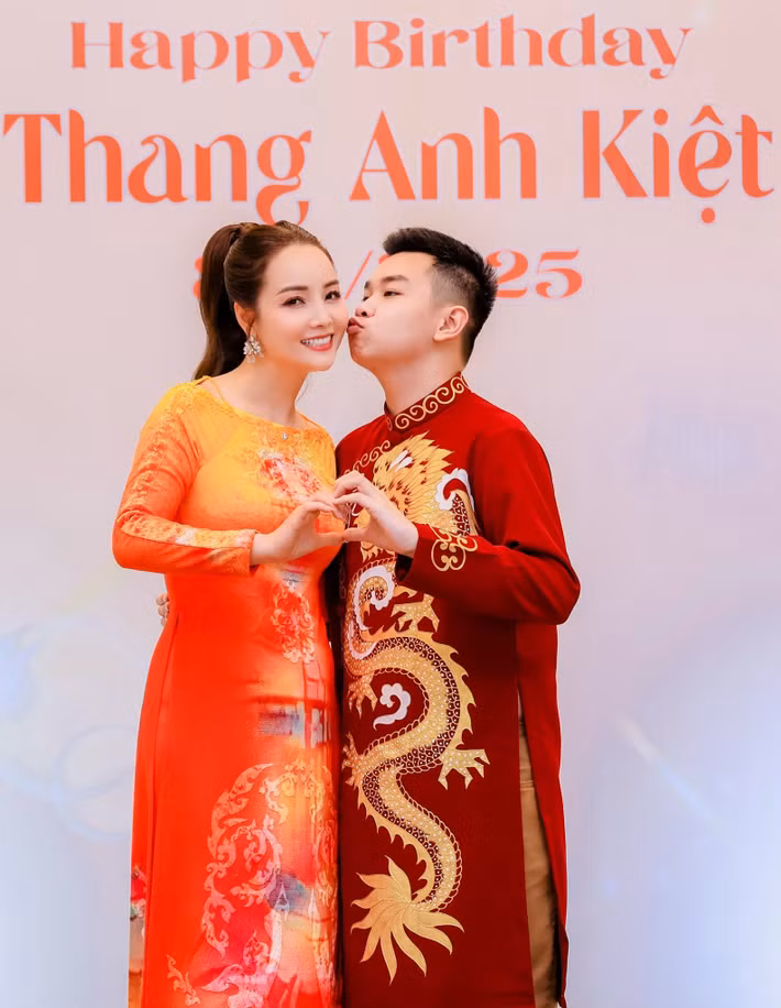 Diễn viên Mai Thu Huyền cùng chồng - doanh nhân Thang Văn Lương vừa tổ chức sinh nhật cho con trai Thang Anh Kiệt (trong ảnh) tại một khách sạn. Ảnh: FB Mai Thu Huyền.
