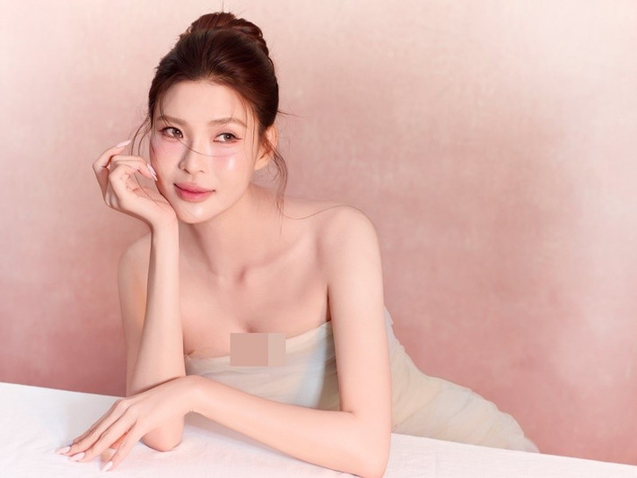 Đón mừng tuổi mới, diễn viên Thúy Diễm chụp ảnh gợi cảm. Ảnh: FB Thúy Diễm.