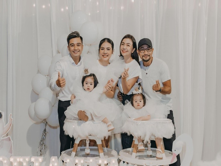 Huỳnh Đông định cư ở Canada cùng vợ con và gần đây về Việt Nam quay phim. Ảnh: FB Vân Trang.