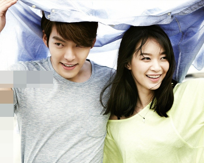 Khi Kim Woo Bin trở lại đóng phim, Shin Min Ah công khai ủng hộ nửa kia. Ảnh: Tiền Phong.