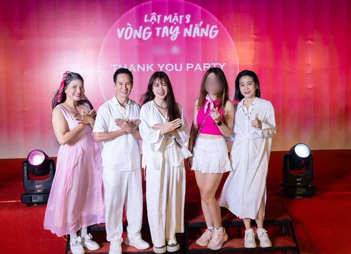 Cô góp mặt trong Lật mặt 8: Vòng tay nắng, Mùa len trâu, Ngõ vắng, Bi đừng sợ, Thất sơn tâm linh, Cây táo nở hoa, Ngày xưa có một chuyện tình, Đèn âm hồn...Ảnh: FB Kiều Trinh.