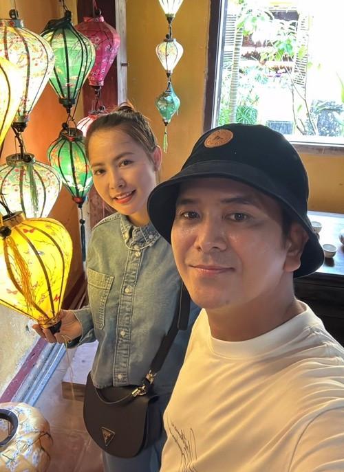 Hùng Thuận và Tuệ Tâm dành tuần trăng mật ở TP Đà Nẵng sau đám cưới. Ảnh: FB Hùng Thuận.