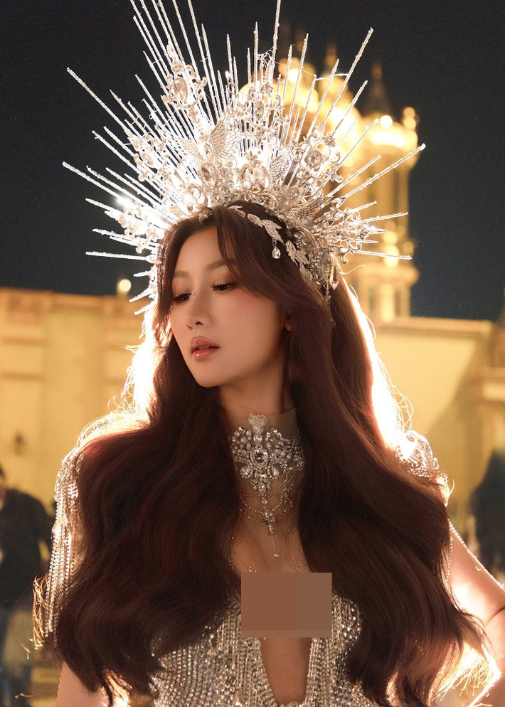 Trước thềm hết nhiệm kỳ, trên trang cá nhân, Quế Anh cho biết, cô đã có nhiều trải nghiệm quý báu, những bài học đáng nhớ, những khoảnh khắc tuyệt đẹp.