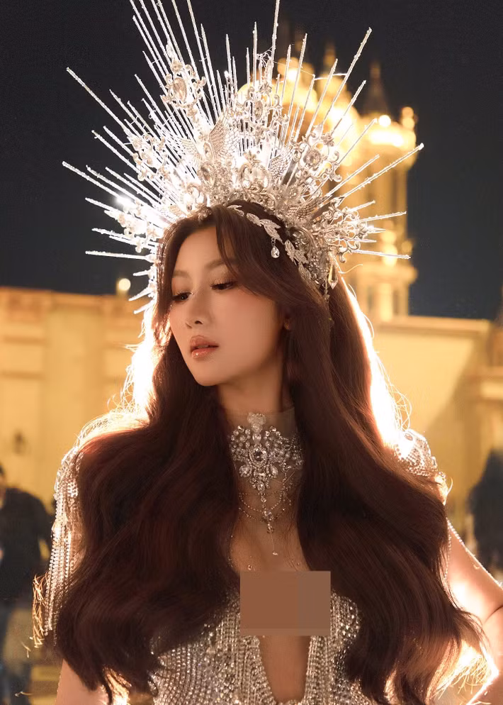 Trước thềm hết nhiệm kỳ, trên trang cá nhân, Quế Anh cho biết, cô đã có nhiều trải nghiệm quý báu, những bài học đáng nhớ, những khoảnh khắc tuyệt đẹp.