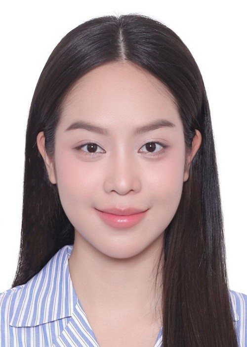 Bức ảnh thẻ của Hoa hậu Thanh Thủy đang nhận được nhiều lời khen ngợi từ phía cư dân mạng. Đa phần khán giả cho rằng mọi đường nét trên gương mặt của Thanh Thủy cân đối, hài hòa. Ảnh: FB Thanh Thủy.