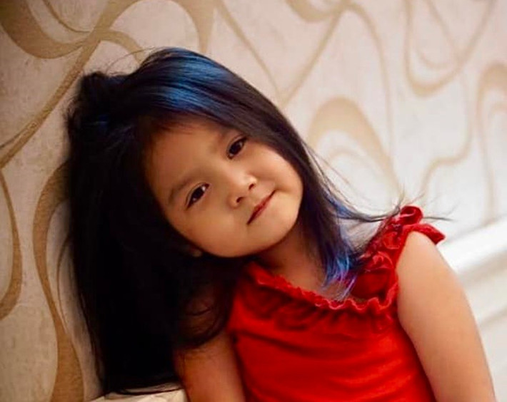 Ái nữ nhà Mạnh Trường được học nhiều kỹ năng từ nhỏ. Ảnh: FB Mạnh Trường.