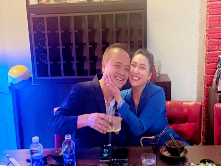 Theo Vietnamnet, vào tháng 9/2025, Phi Thanh Vân chia sẻ, cô và nửa kia dự định tổ chức đám cưới vào tháng 12/2025.