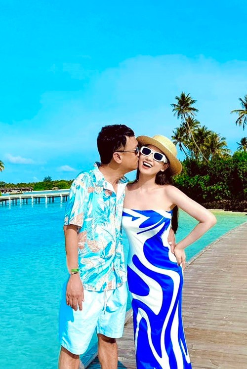 Vợ chồng Lã Thanh Huyền tận hưởng cuộc sống xa hoa nhờ mát tay kinh doanh. Ảnh: FB Lã Thanh Huyền.