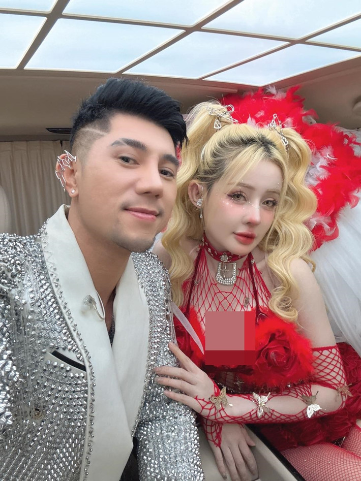 Tháng 4/2019, khi xác nhận chia tay Ngân 98, không biết trùng hợp hay cố ý, Lương Bằng Quang đã tung sản phẩm âm nhạc. Một số khán giả đã đặt nghi vấn nam nhạc sĩ mượn chuyện chia tay để PR cho MV mới.