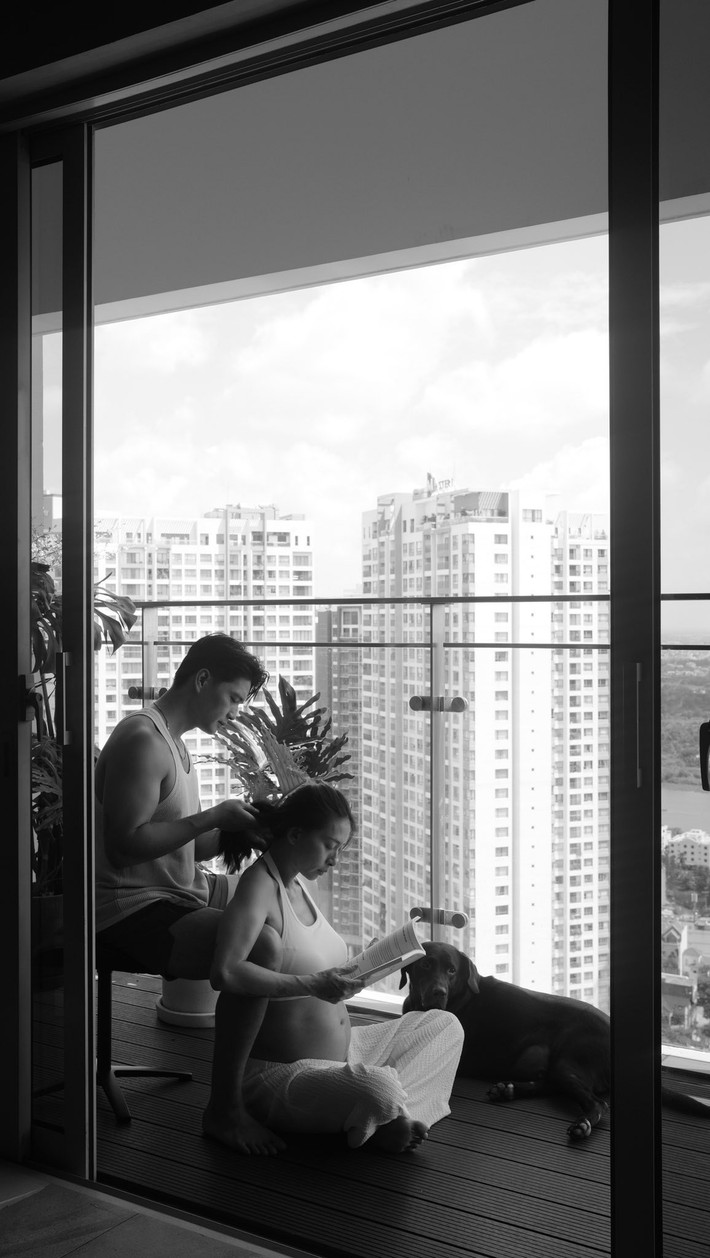 “Chưa có mặt mà làm chao đảo cả cuộc sống của hai người trưởng thành tự lập vậy á. Có mặt rồi thì còn gì nữa đây”, Ngô Thanh Vân trải lòng. Ảnh: FB Ngô Thanh Vân.