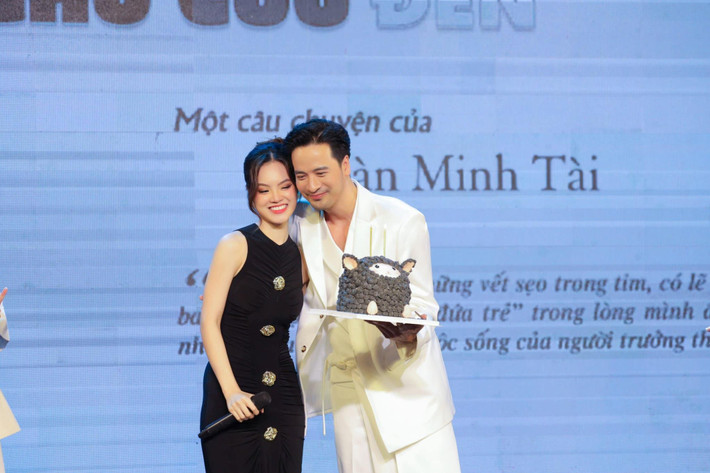 Sunny Đan Ngọc và Đoàn Minh Tài sẽ tổ chức đám cưới vào ngày 25/12 sau ít năm hẹn hò.