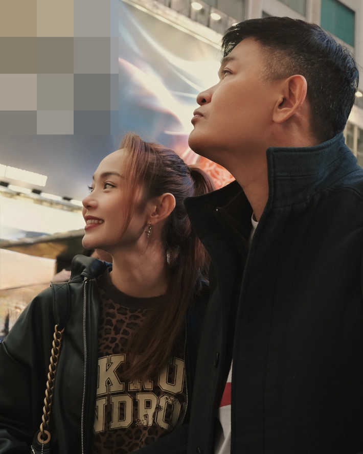 Không ít lần, Minh Hằng khoe được chồng đại gia chiều chuộng.