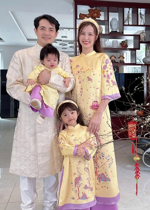 Là nhóc tì của cặp đôi nổi tiếng Đông Nhi - Ông Cao Thắng, Winnie và Hannie nhận được sự quan tâm của nhiều khán giả ngay từ khi chào đời. Ảnh: FB Đông Nhi.