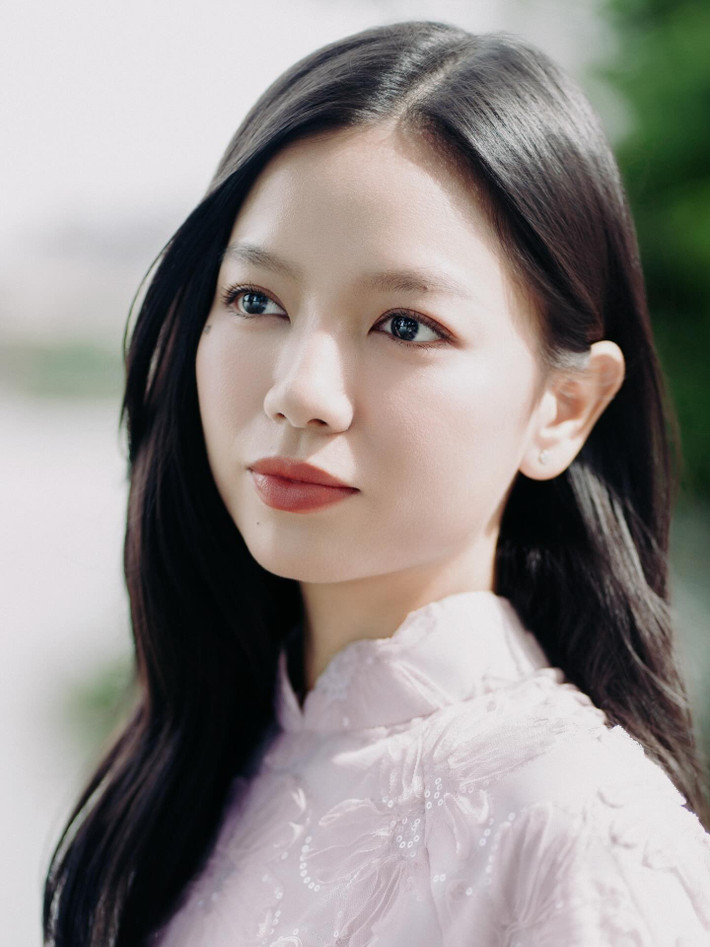 Nữ diễn viên còn bày tỏ: "Cảm ơn cuộc đời vì đã cho mình những điều tuyệt vời như thế".