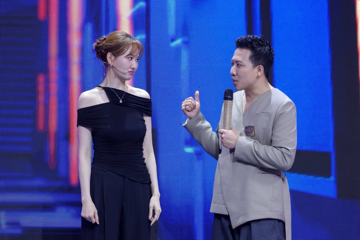 Trấn Thành không khó chịu, cằn nhằn hay ngăn cản Hari Won làm việc gì, miễn sao cô được vui vẻ để tận hưởng cuộc sống. Ảnh: FB Trấn Thành.