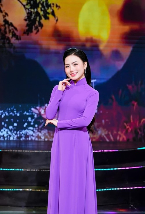 Giọng ca sinh năm 2006 đang theo học Học viện Âm nhạc Quốc gia Việt Nam. Ảnh: FB Bảo Anh.
