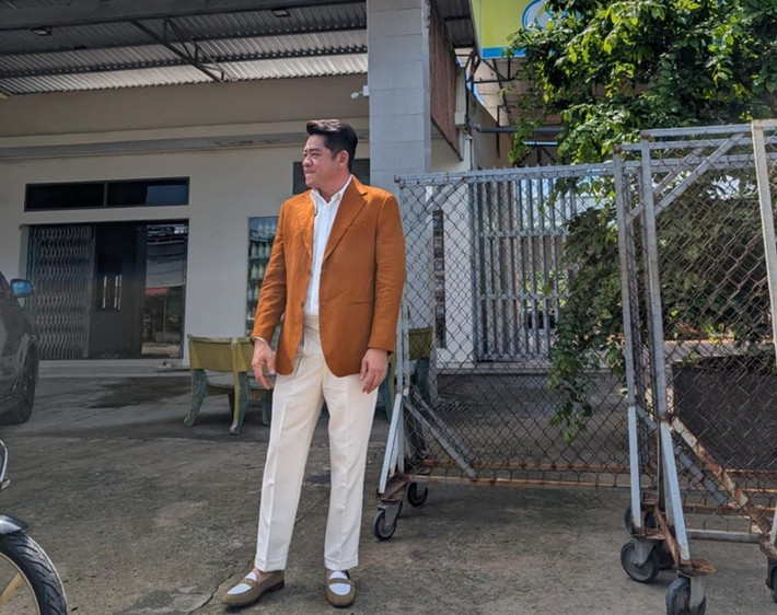 Huỳnh Anh Tuấn chia sẻ hình ảnh bị chụp lén. Ảnh: FB Huỳnh Anh Tuấn.