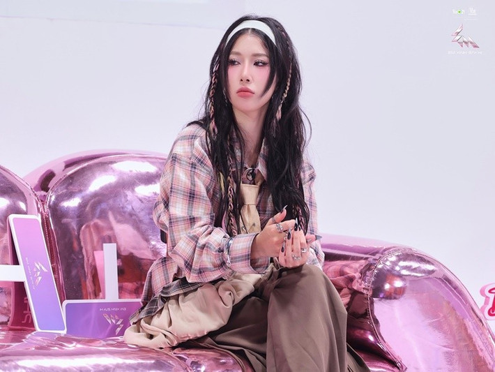 Hát hay, nhảy đẹp, biết sáng tác, Lyhan thường được các đội trưởng chọn về đội. Ảnh: FB Lyhan.