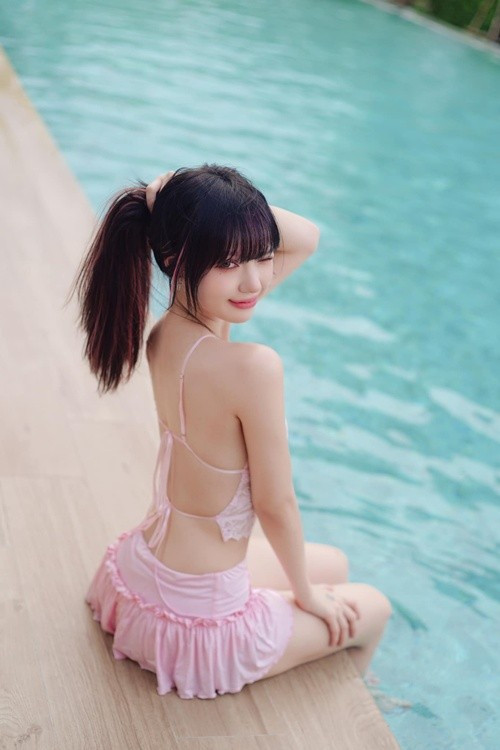 Jannine có 3,7 triệu người theo dõi trên Facebook, 3,2 triệu người theo dõi trên Instagram. Ảnh: FB Jannine Weigel.