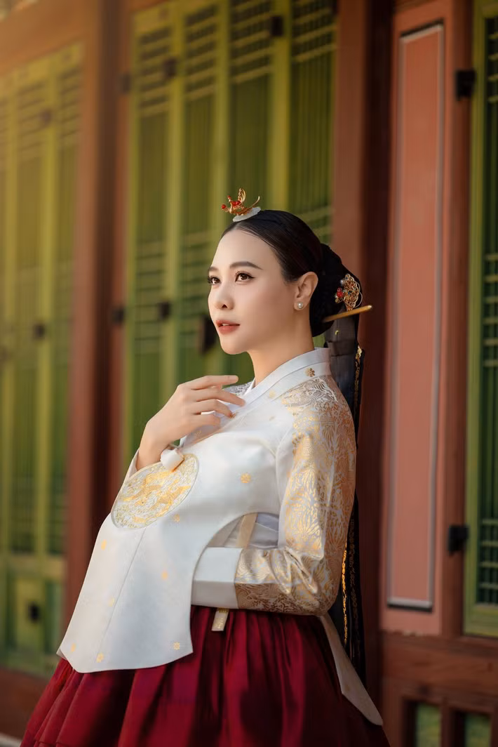 Cuộc sống của cựu người mẫu đầy bình yên, hạnh phúc trong những năm qua.