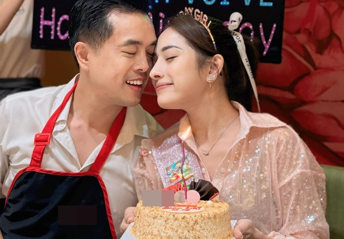 Trong gia đình, cả hai giữ sự độc lập về tài chính. Ngọc Duyên cho biết cô không quá bận tâm đến thu nhập hay quỹ riêng của chồng. Ảnh: FB Ngọc Duyên.