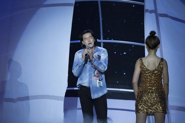 "Việc tham gia Tình Bolero 2020 là sự liều lĩnh của tôi. Tuy nhiên, tôi là người thích chinh phục và những gì gai góc, muốn trải nghiệm bản thân ở lĩnh vực mới", Người Lao Động dẫn lời Quách Ngọc Ngoan. Ảnh: Người Lao Động.