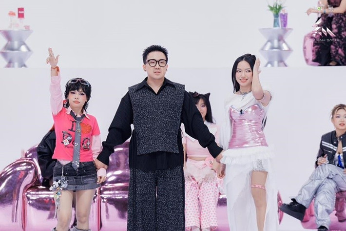 “Em xinh” Liu Grace sinh năm 1997, được nhiều khán giả biết đến qua các ca khúc Anh chưa biết em, Hoa kiều, Drink, Vành khuyên nhỏ.Ảnh: FB Liu Grace.