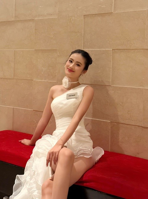Ý Nhi vắng mặt trong bảng dự đoán thứ 3 về top 20 Miss World 2025 của chuyên trang sắc đẹp Missosology. Ảnh: FB Ý Nhi.