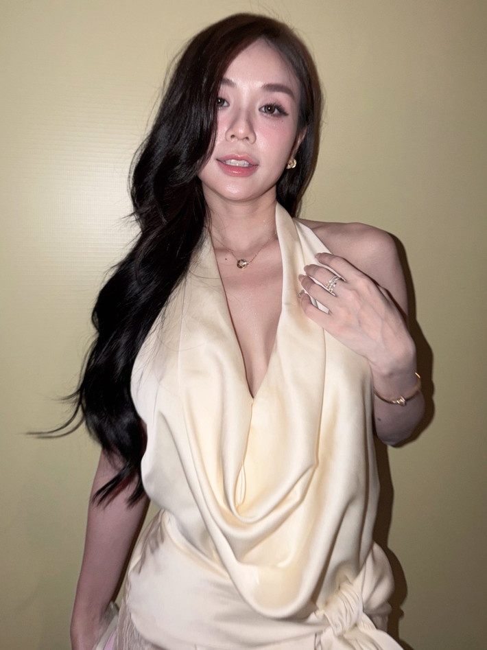 Sau khi gắn bó với Đạt G, Bảo Ngọc chuộng phong cách quyến rũ. Ảnh: FB Bảo Ngọc.